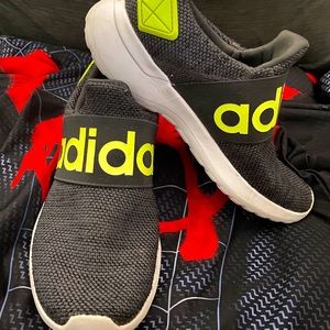 Boys Adidas Size 3-1/2